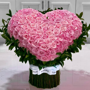 Heart of Luxury - pink roses