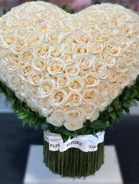 Heart of Luxury - white roses