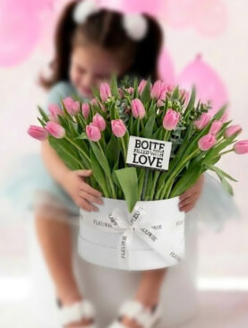 WHITE BOX - FULL TULIPS