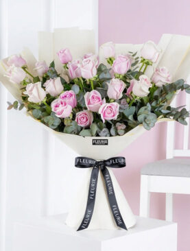 pink roses eucalyptus - S