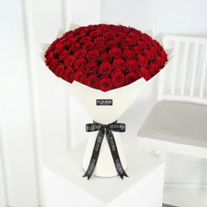 red roses Large bouquet