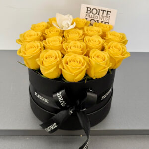 CLASSIC ROUND BOX SMALL - yellow roses