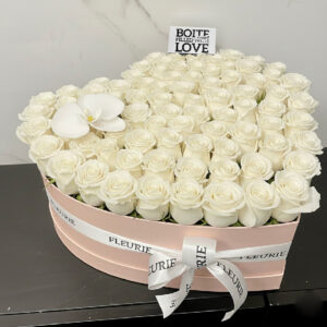 HEART BOX LARGE - white roses