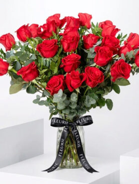 Red Roses in vase - s