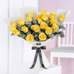 Yellow EUCAROSES BOUQUET - SMALL