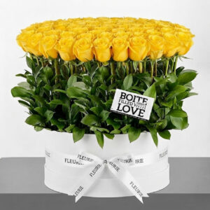 STANDING ROUND BOX LARGE - yellow roses