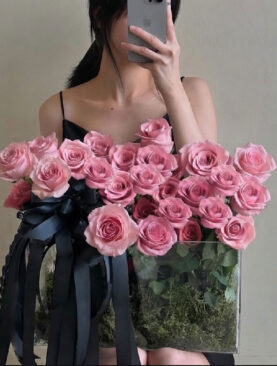 Rectangular Vase Deluxe - pink roses